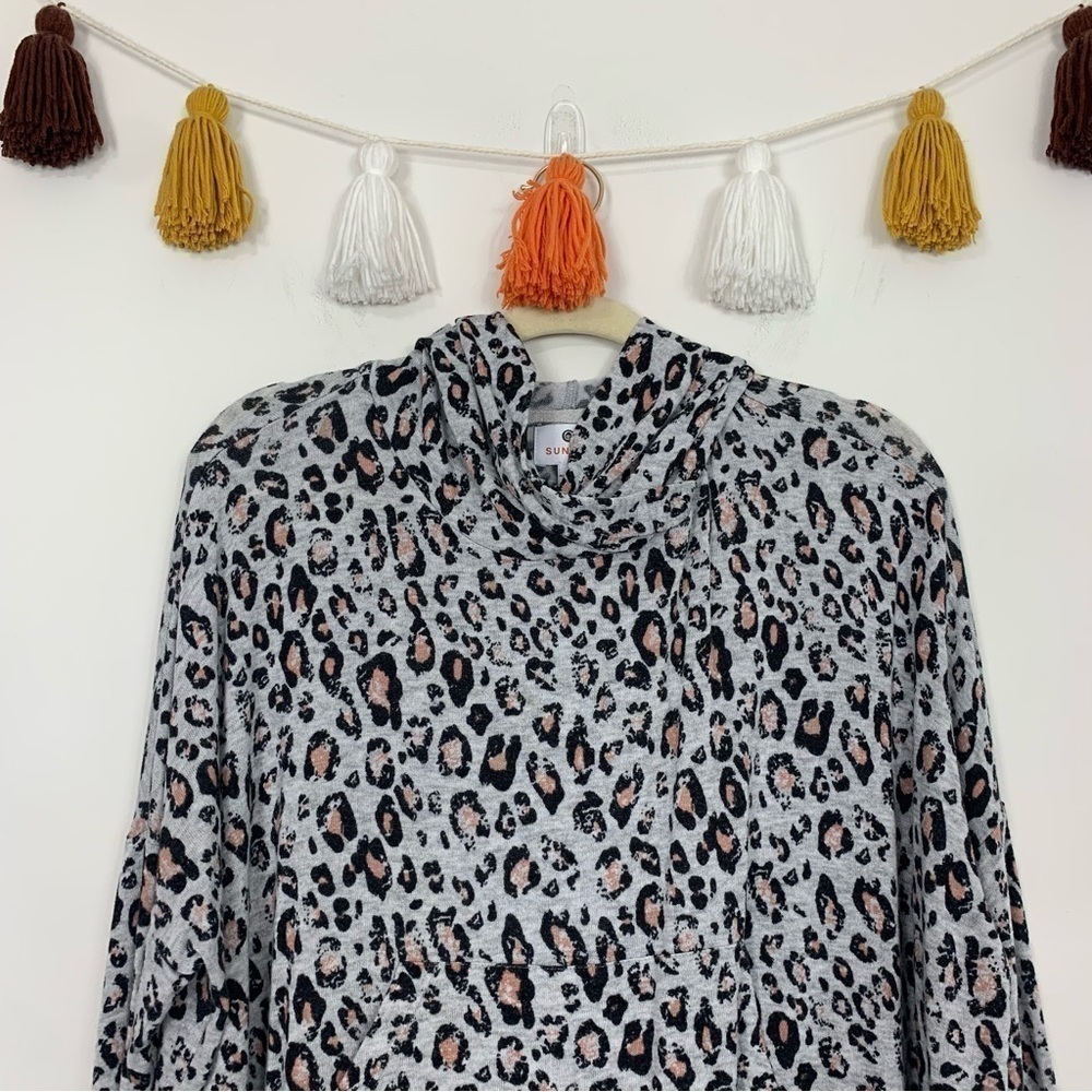 Sundry Draped Gray Leopard Print Hoodie Size Small - Picture 4 of 14